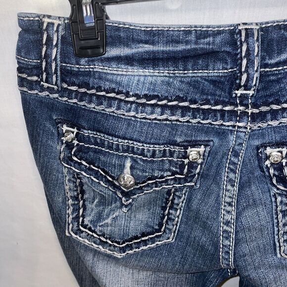 Miss Me Women’s Boyfriend Capris Sz 30x26 Blue Distressed Western Rodeo Cowgirl - Picture 11 of 12